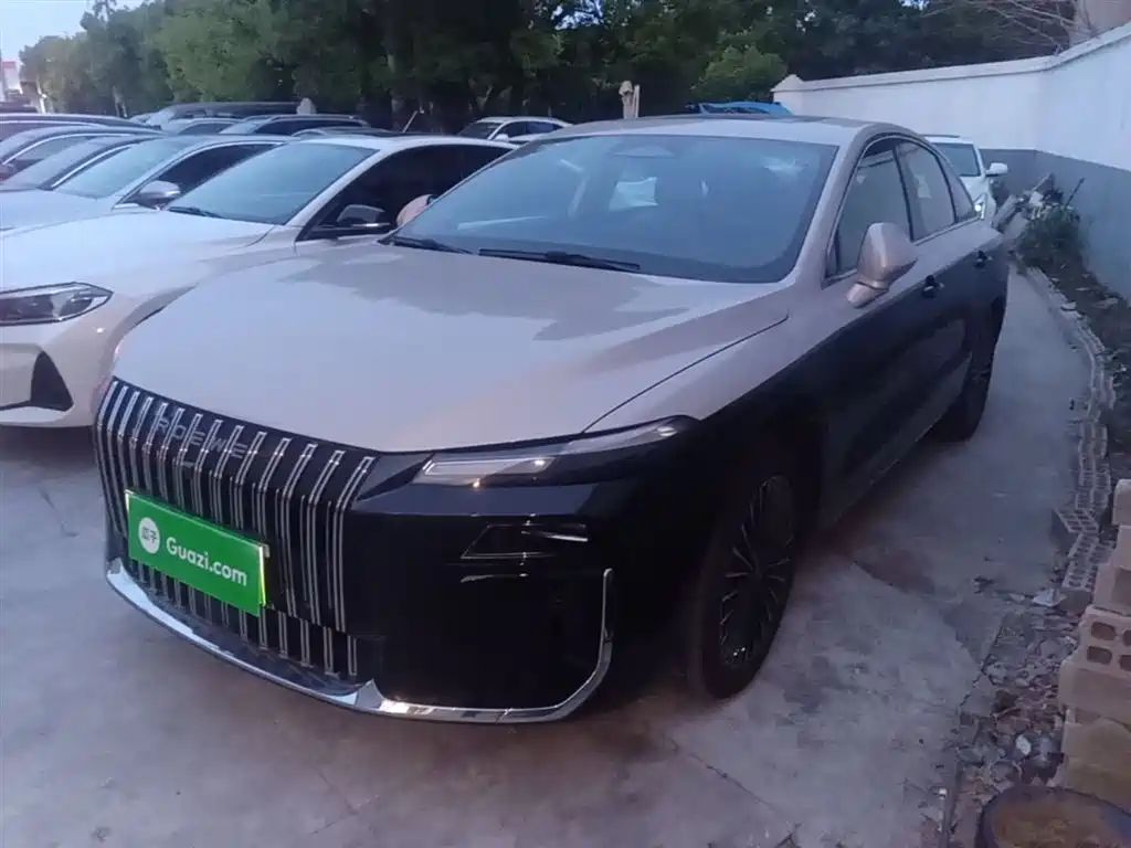 Roewe M7 DMH 2025 Base