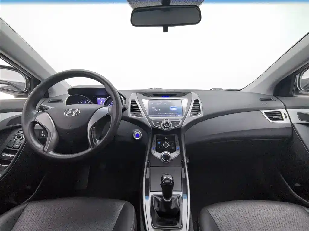 Hyundai Langdong 2016 1.6L Manual Premium Edition фото 5