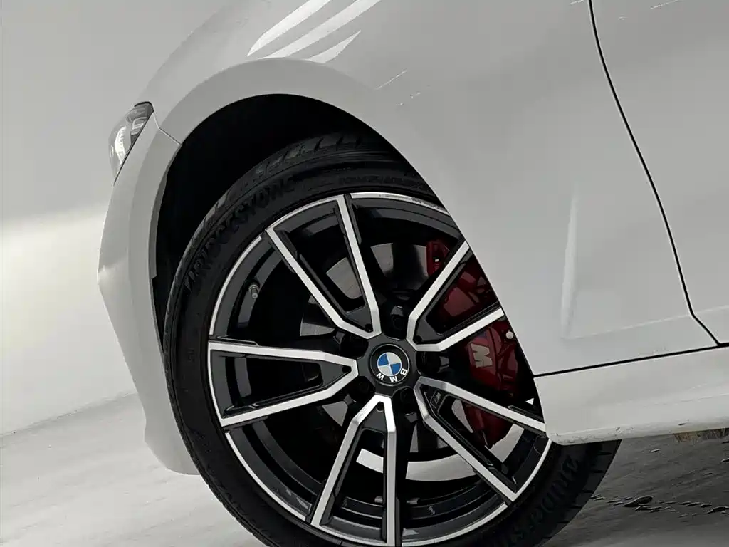 BMW 3 Series 2023 320Li M Sport Package фото 13