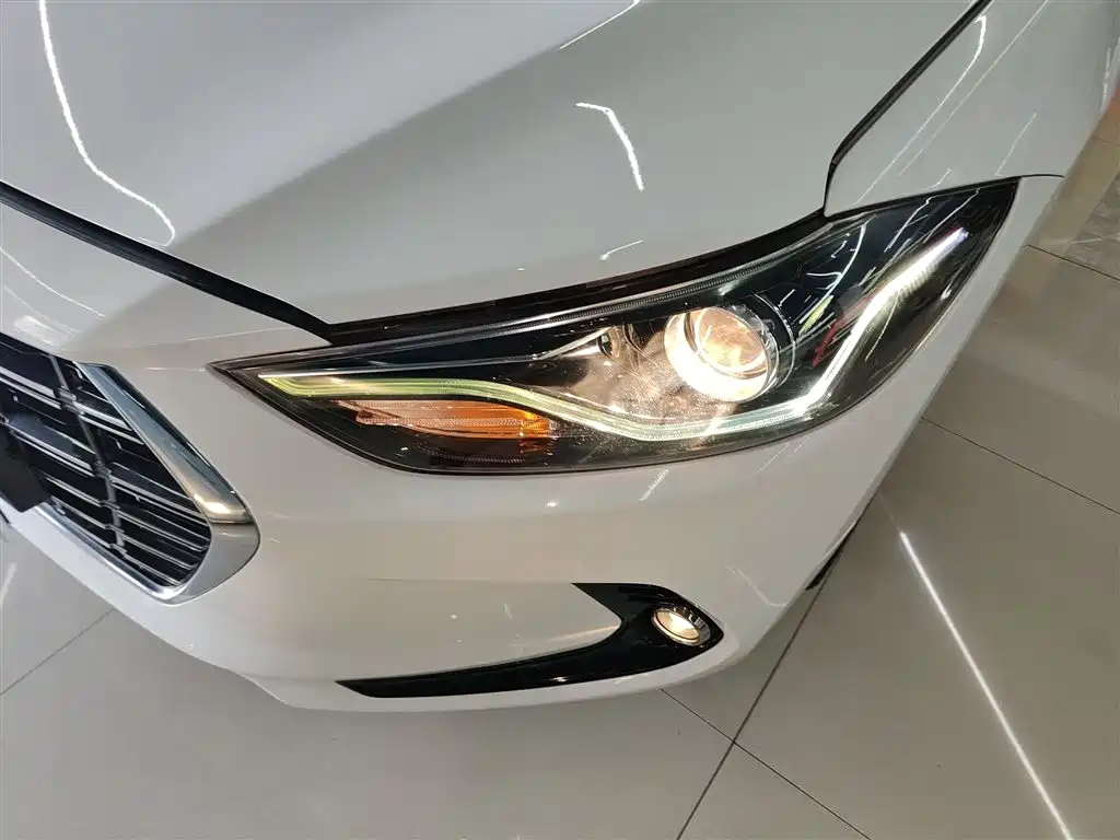 Hyundai Elantra 2019 1.4T Dual-clutch XuanDong·Vitality Type фото 24