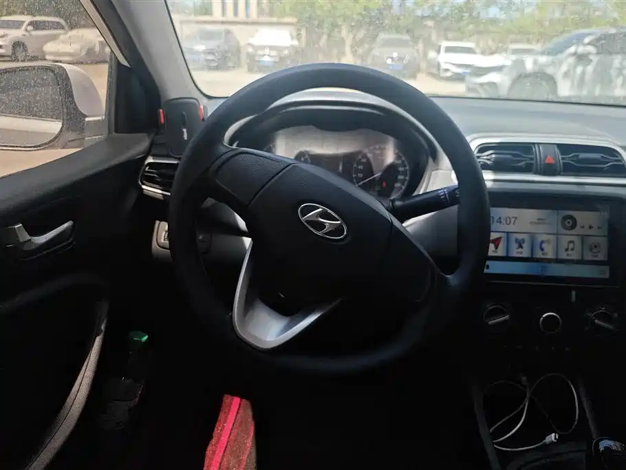 Hyundai Verna 2020 1.4L Manual GL Renewal Edition фото 15