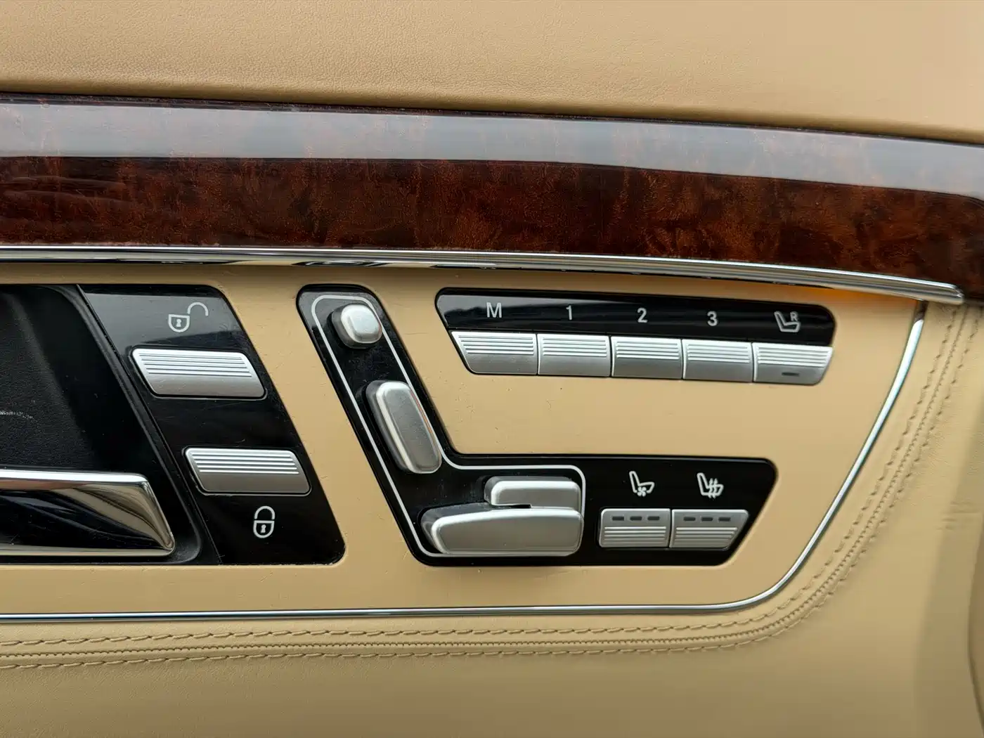 Mercedes-Benz S-Class 2010 S 600 L фото 22
