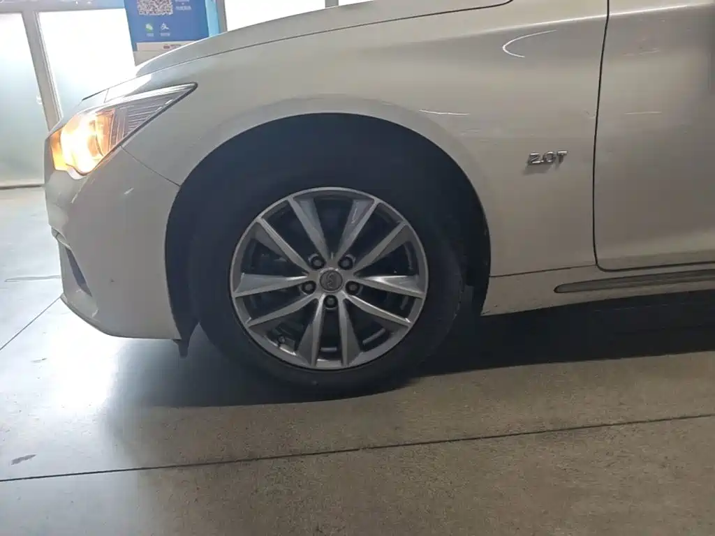 Infiniti Q50L 2019 2018 2.0T Comfort (China VI)