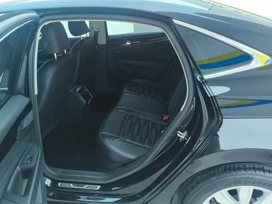 Volkswagen Passat 2020 330TSI Elite Edition China VI фото 11