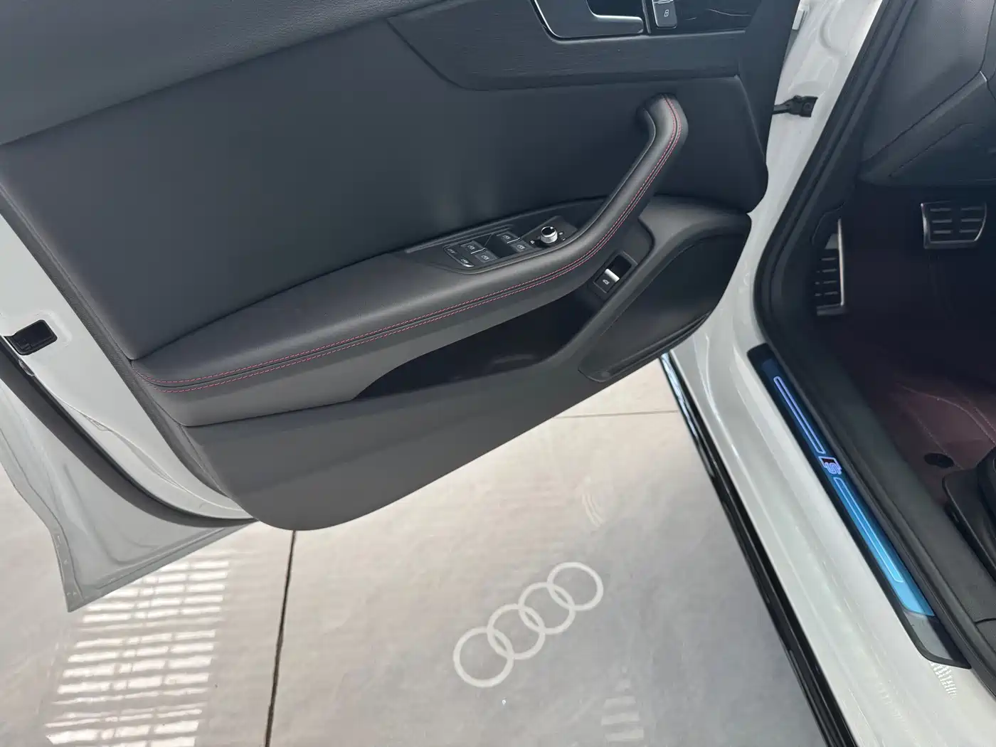 Audi A4L 2025 2025 2 Million Celebration Edition 40 TFSI Luxury Dynamic