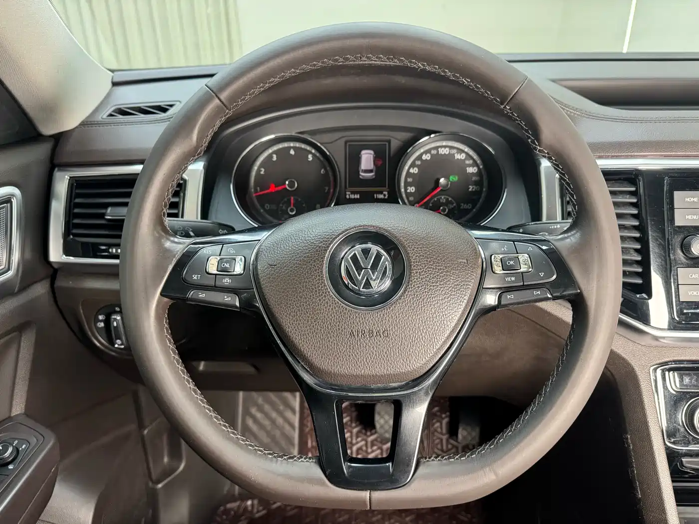 Volkswagen Teramont 2019 380TSI 4WD Luxury Edition China VI фото 22