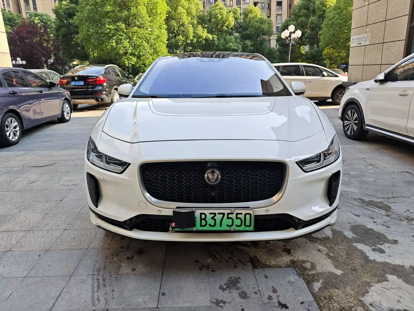 Jaguar I-PACE 2018 EV400 HSE фото 11