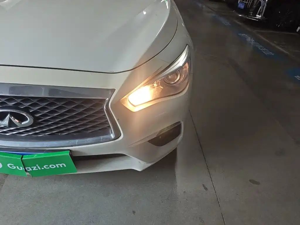 Infiniti Q50L 2019 2018 2.0T Comfort (China VI)