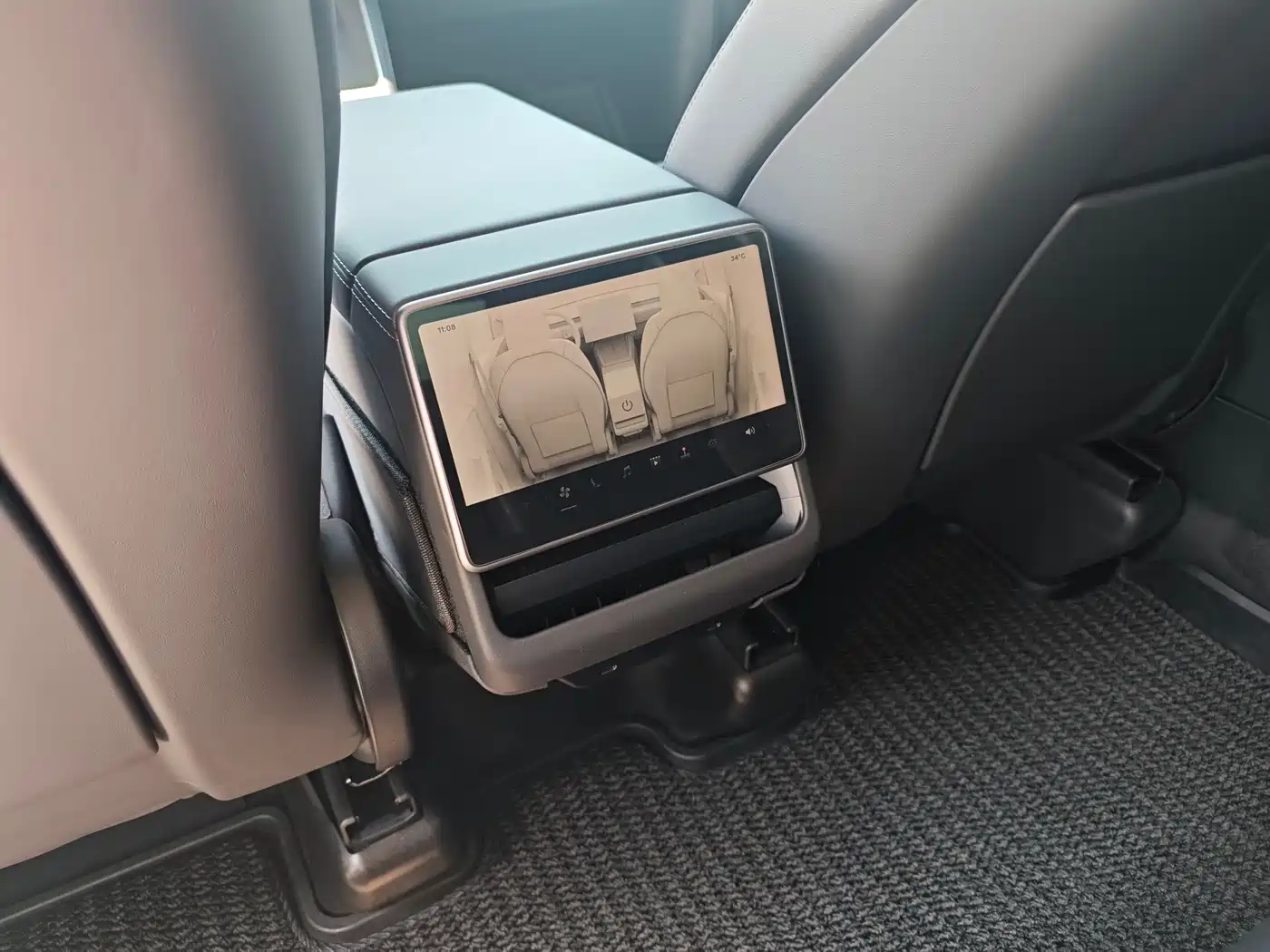 Tesla Model Y 2026 2026 Rear-Wheel Drive