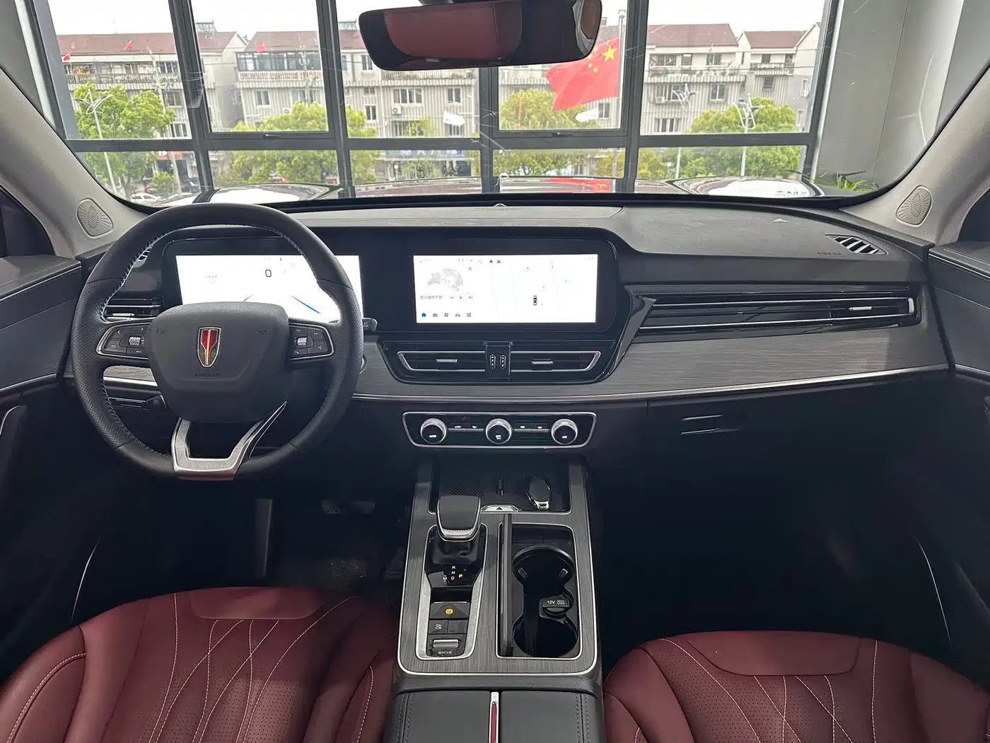 Hongqi HS5 2025 2.0T 2WD 600,000 Units Commemorative Edition фото 7