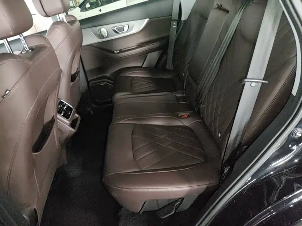 Chery Tiggo 8 PRO 2023 2022 290T 2WD Vast Version 5-Seater