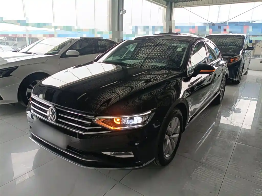 Volkswagen Magotan 2020 280TSI DSG Comfort фото 2
