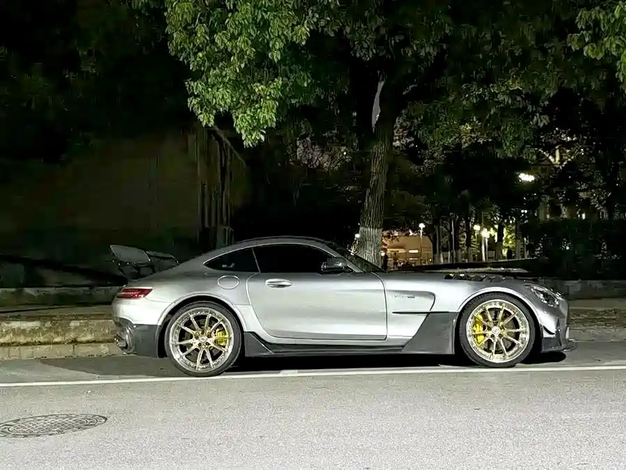 Фото 5 - Mercedes-Benz AMG GT