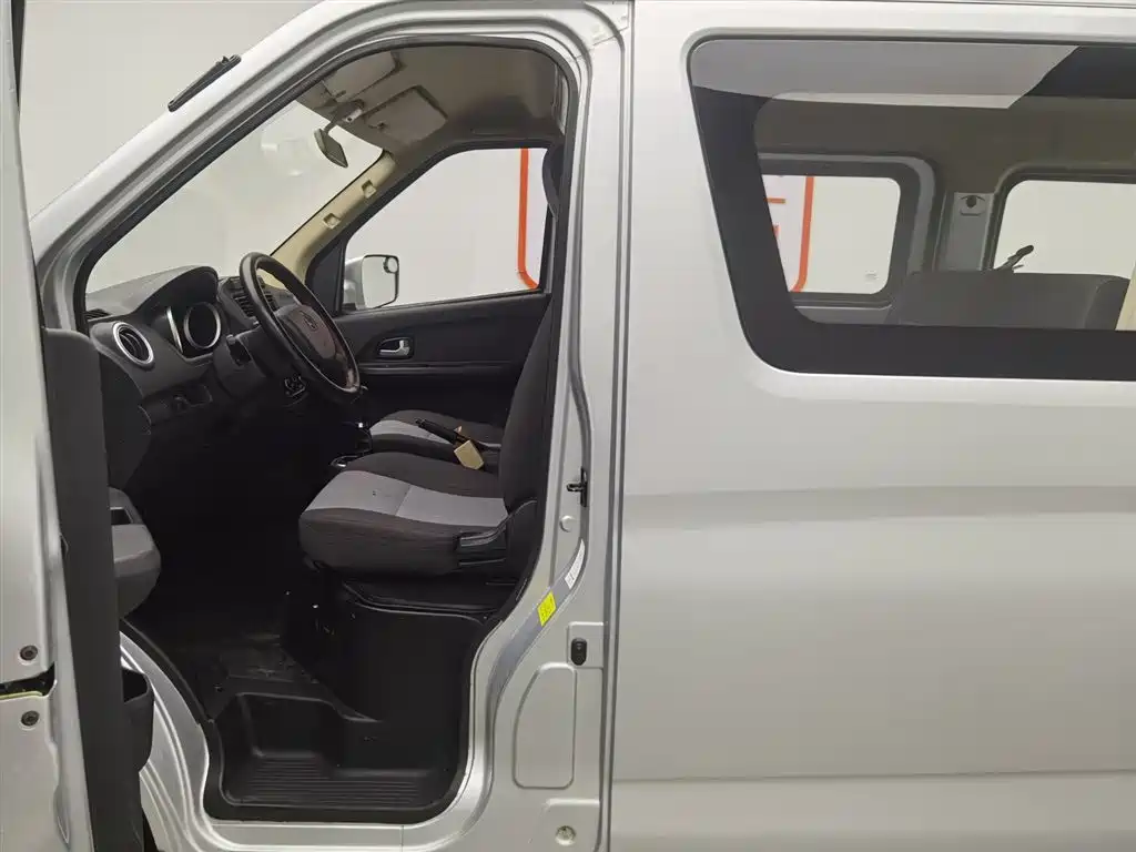 CHANGAN CHANGAN RUIXING M60