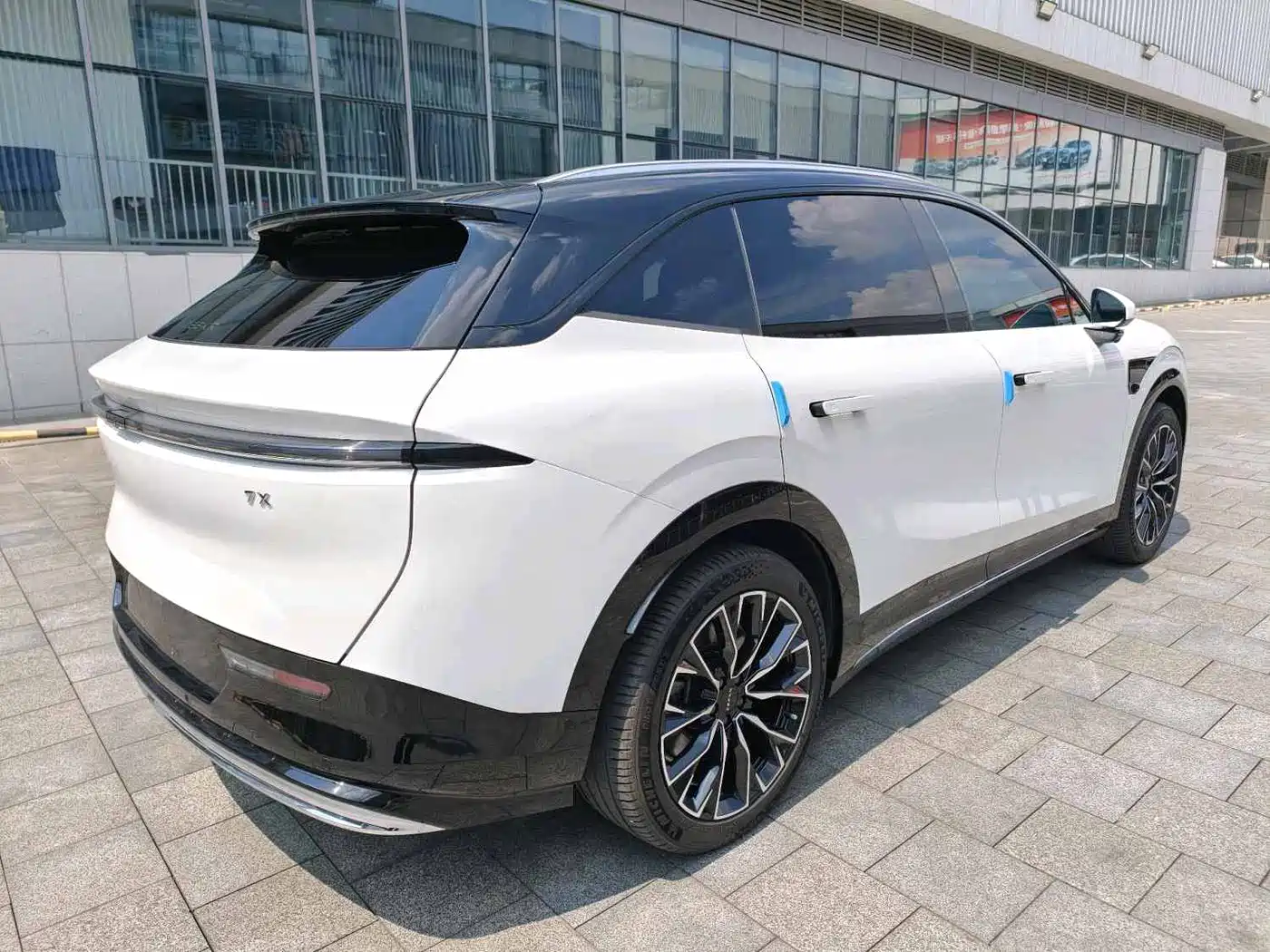 ZEEKR 7X 2025 2025 Model 75kWh RWD Smart Driving Edition