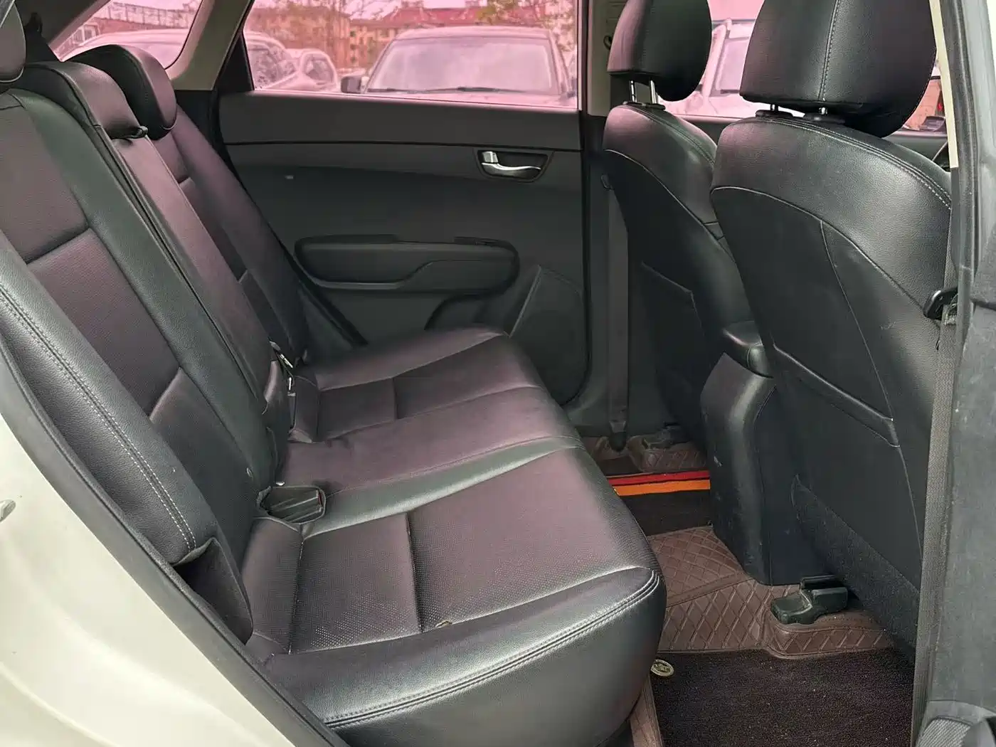 Kia KX3 Smart Run 2015 1.6L Automatic 2WD DLX фото 7