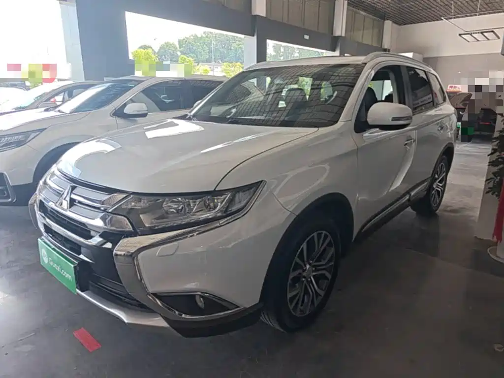 Mitsubishi Outlander 2017 2016 2.4L 4WD Elite Edition 5-seater