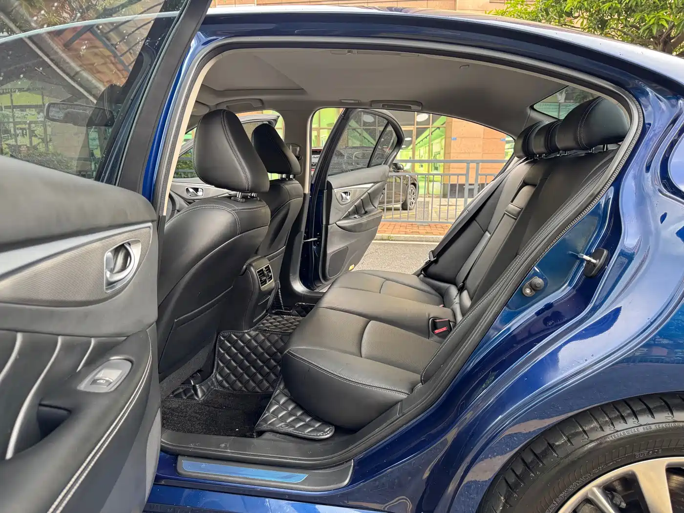 Infiniti Q50L 2019 2018 2.0T Premium Edition (China VI)