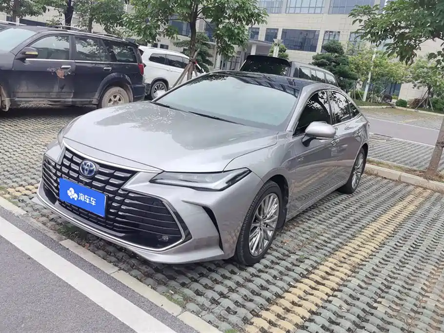 Toyota Avalon 2022 Hybrid 2.5L XLE Premium Edition