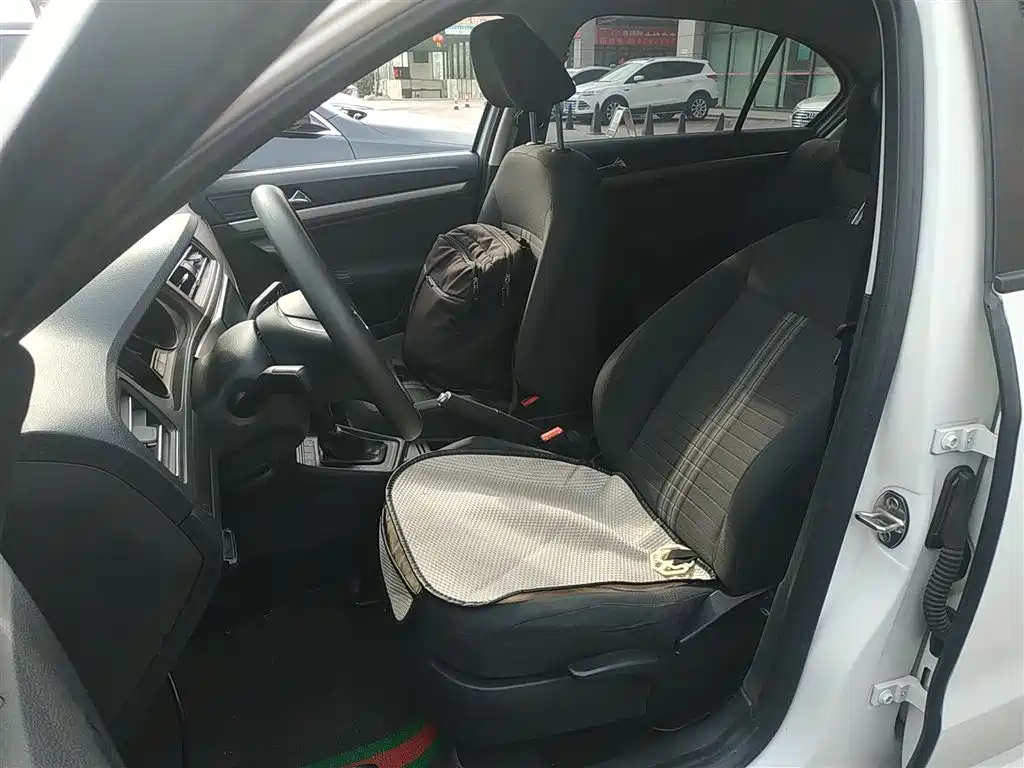 Volkswagen Lavida 2019 Lavida Start 1.5L Auto Trend (China VI) фото 11