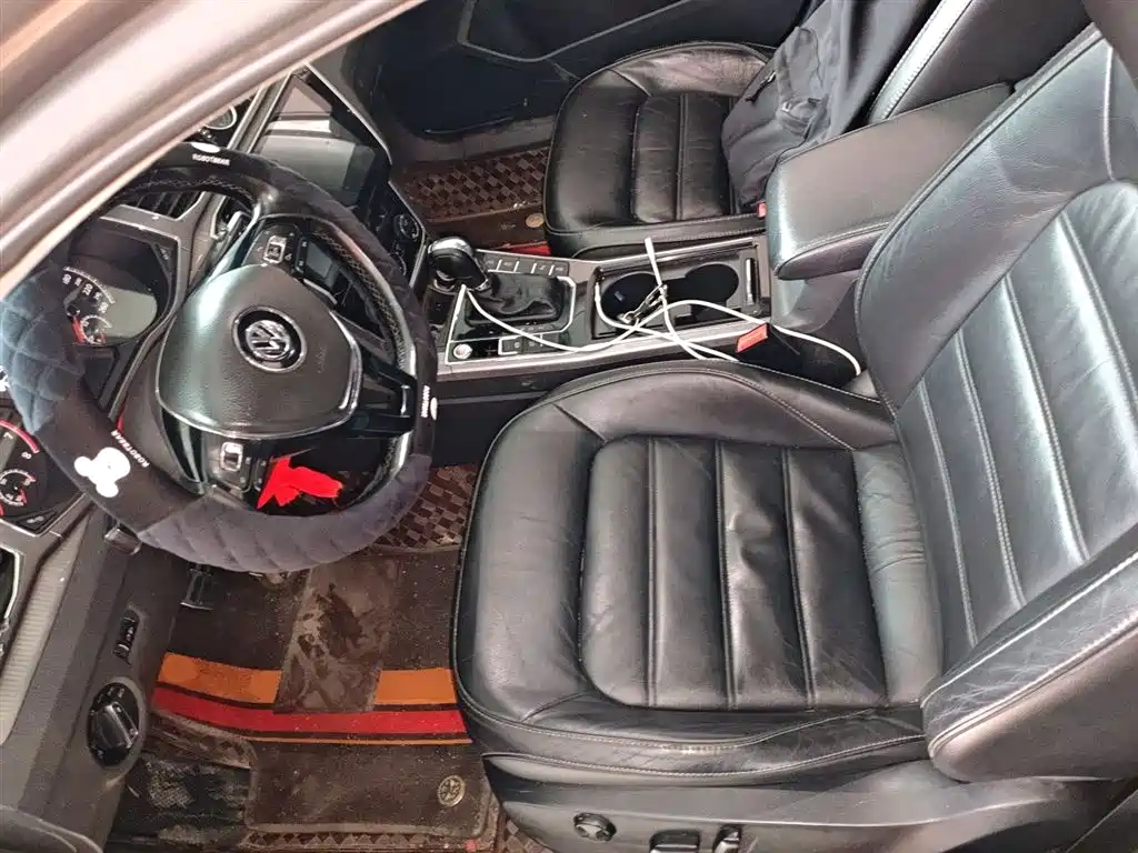 Volkswagen Passat 2017 280TSI DSG Prestige фото 16