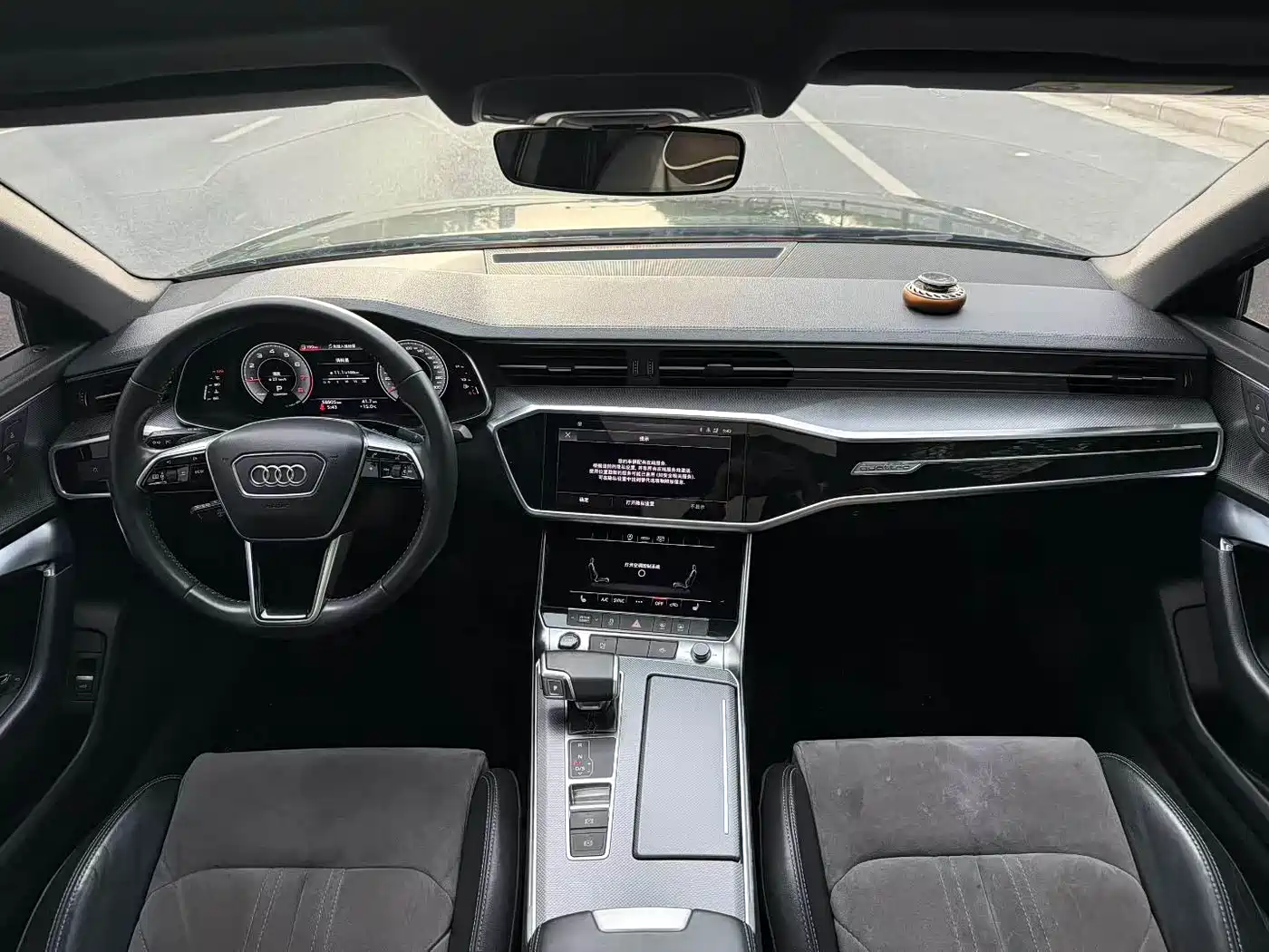 Audi A6L 2023 40 TFSI Luxury Dynamic фото 5