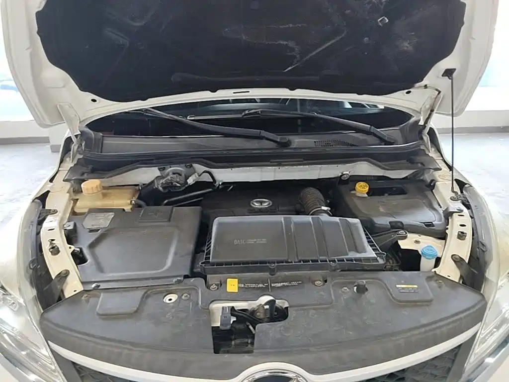 BAIC Huansu H3 2017 2015 1.5L Manual Comfort