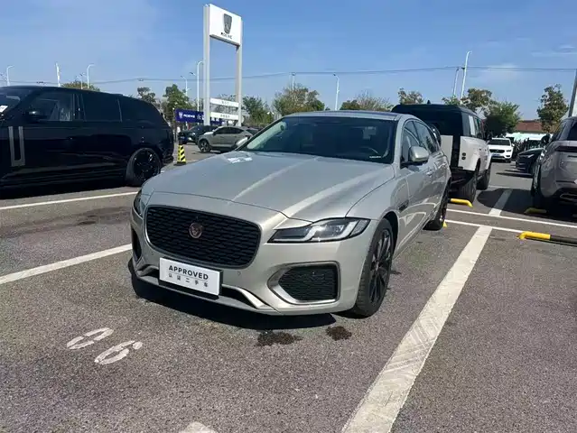 JAGUAR XFL
