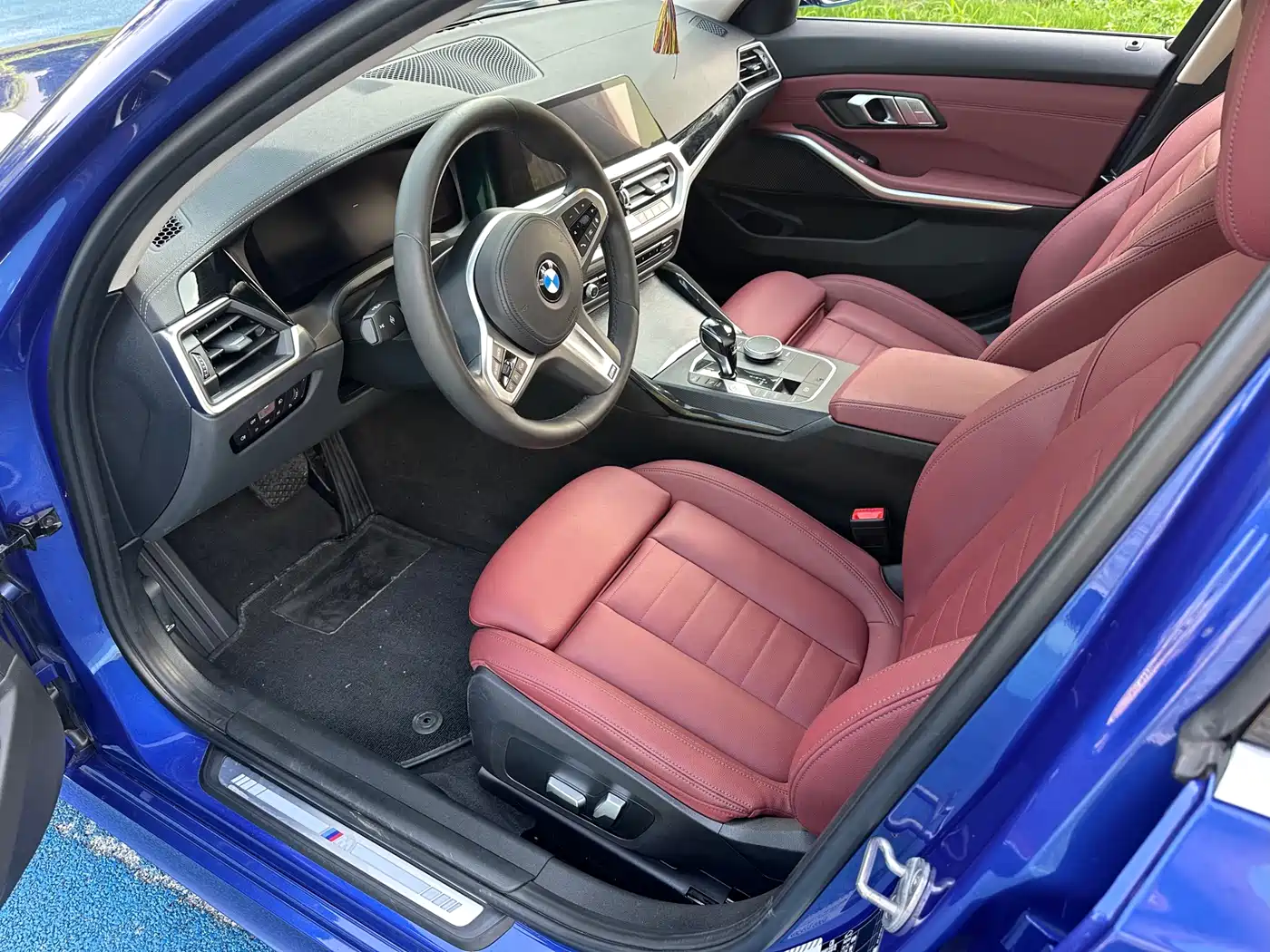 BMW 3 Series 2021 320i Sport Package фото 4