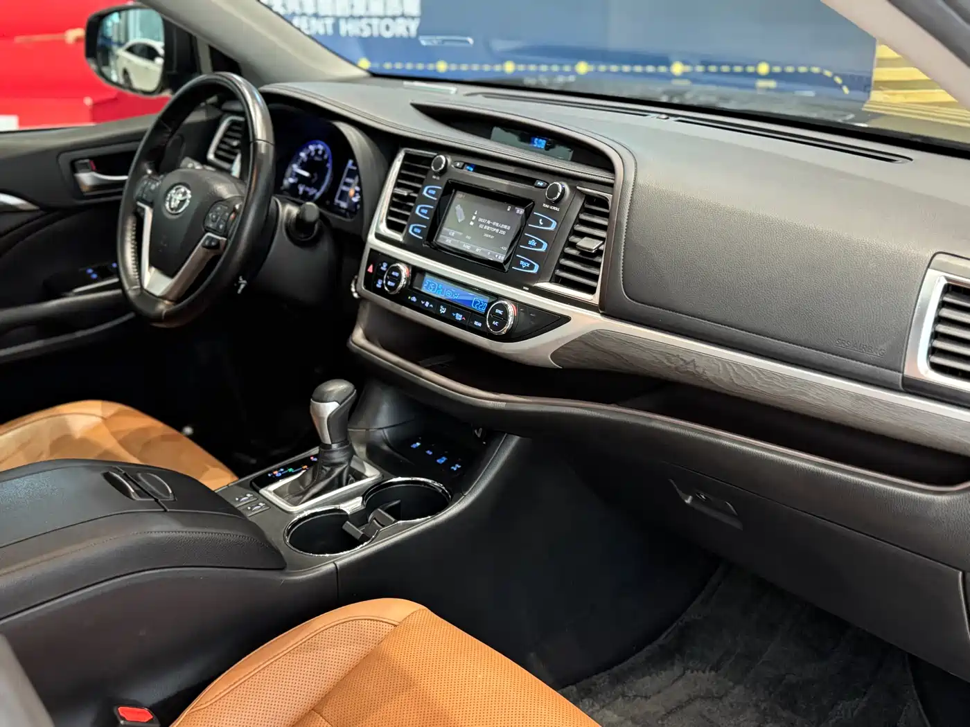 Toyota Highlander 2018 Model 2.0T 4WD Knight Edition 7-Seater China VI фото 20