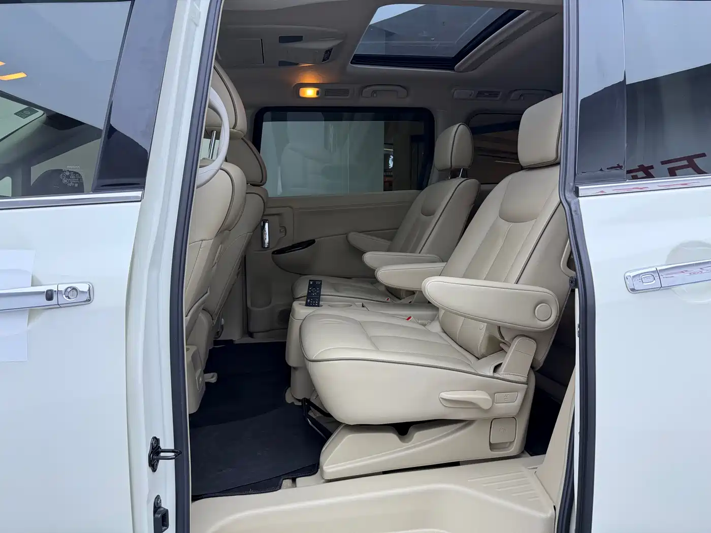 Nissan Quest 2015 3.5L SL фото 6