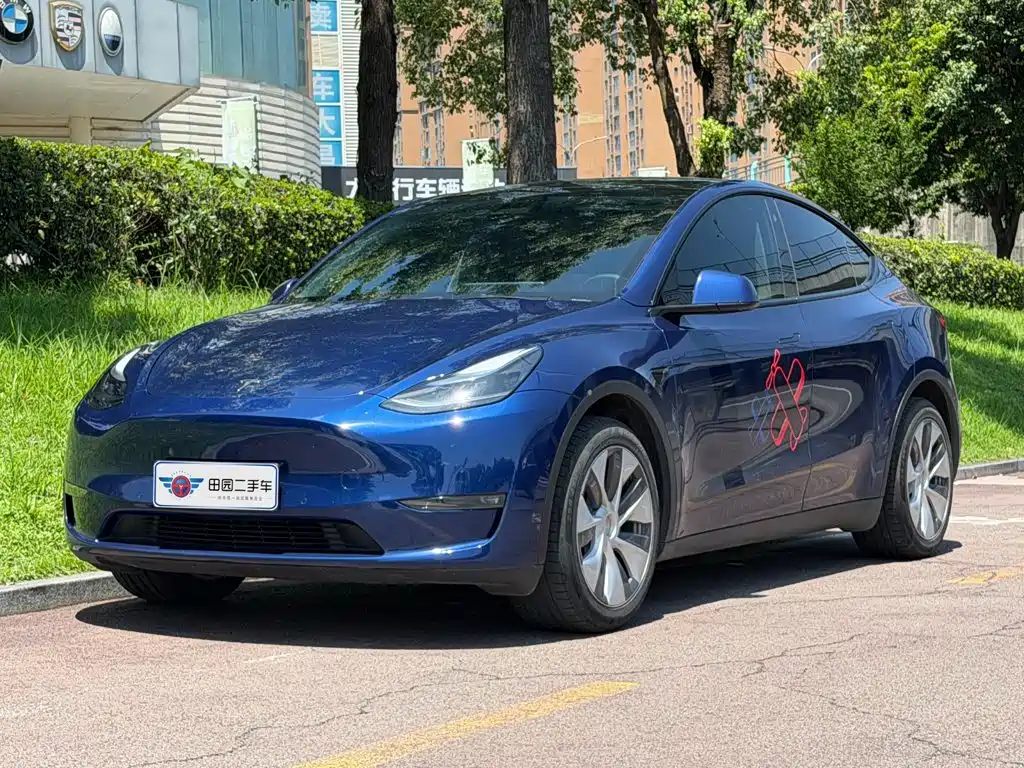 Tesla Model Y 2022