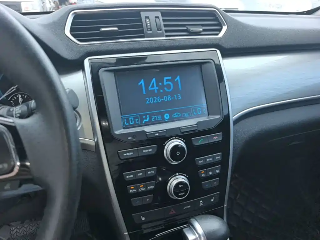 Фото 13 - Haval H2