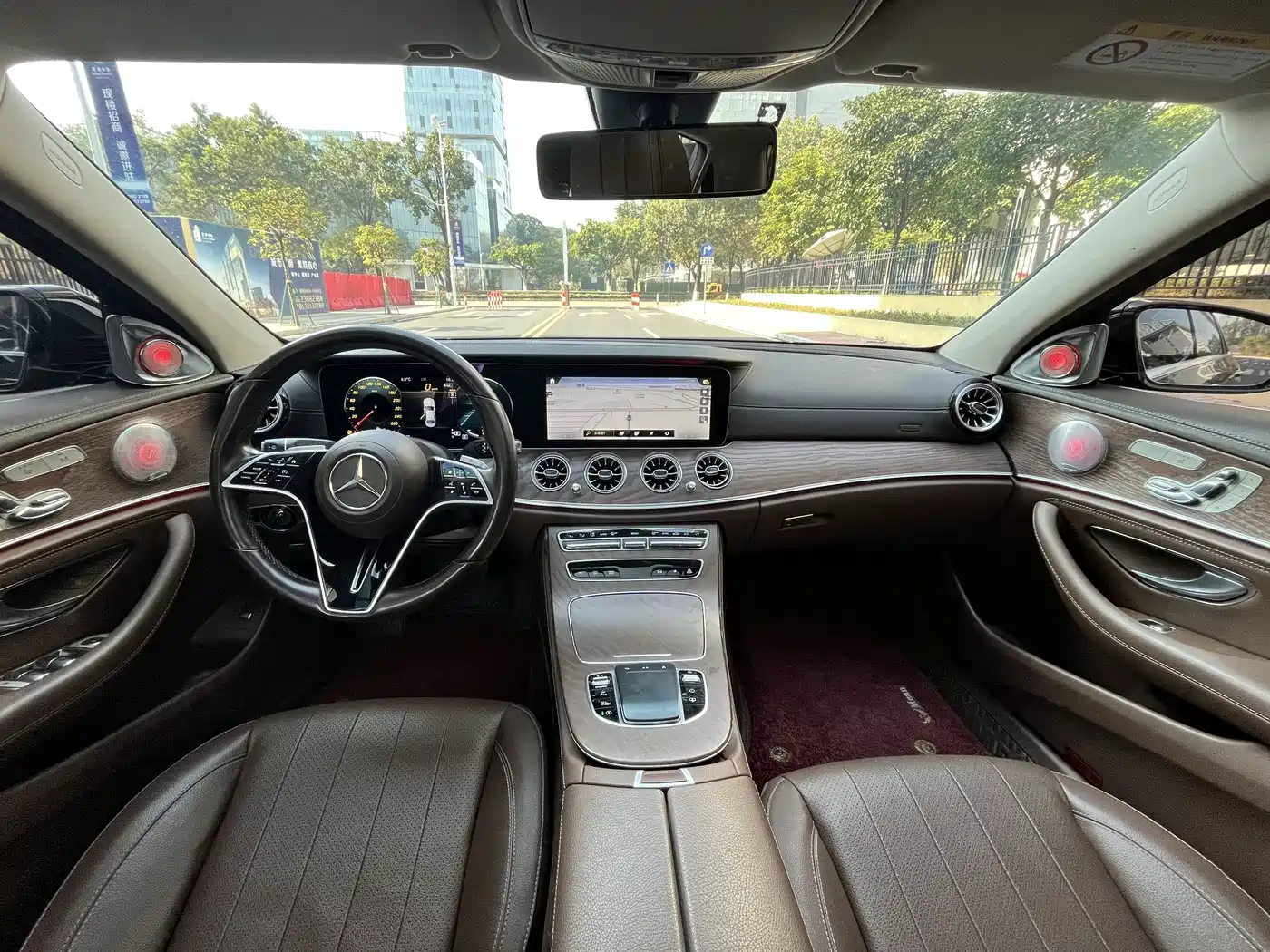 MERCEDES-BENZ E CLASS