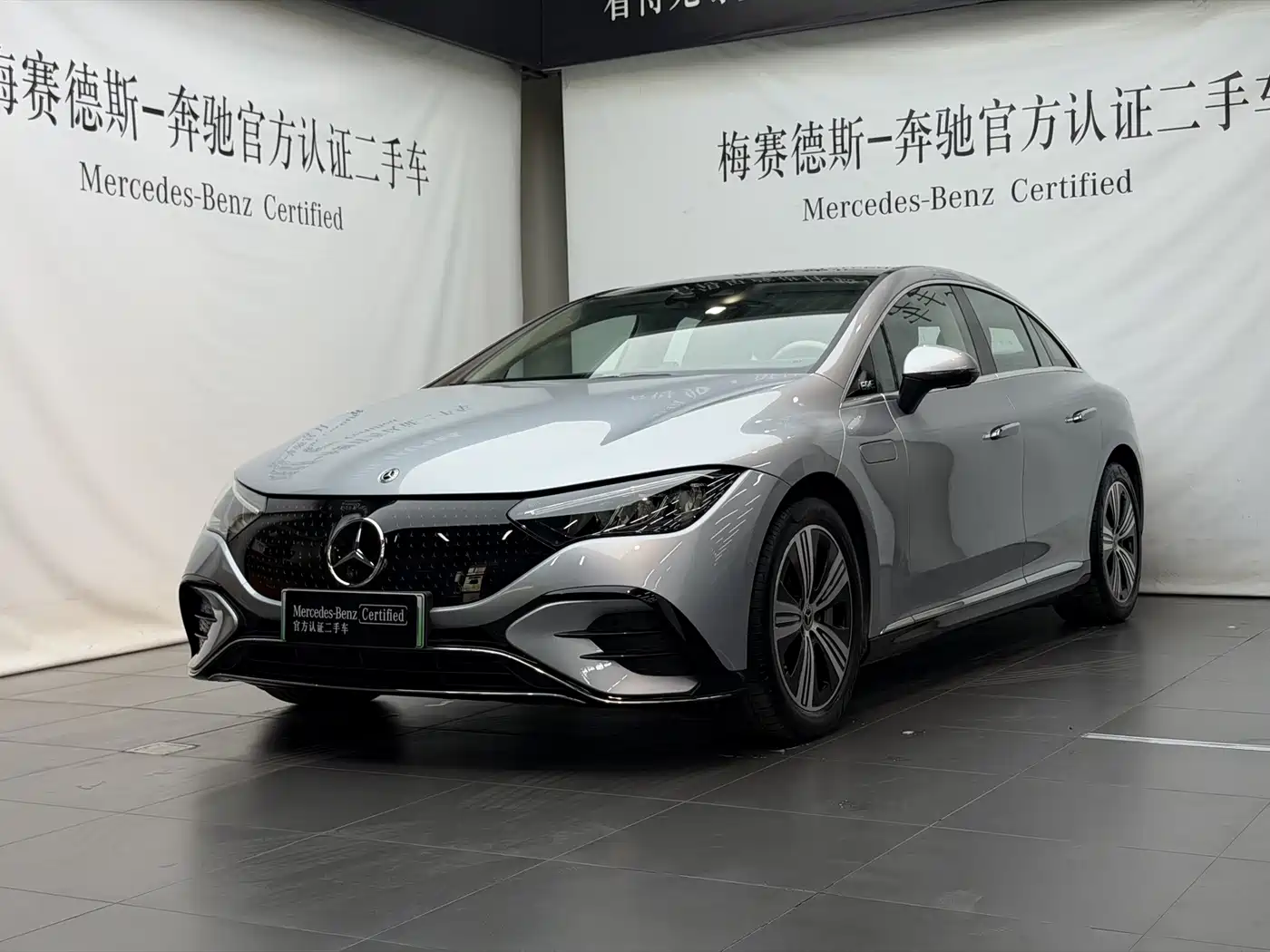  Mercedes-Benz Mercedes-Benz EQE 2025 Model 500 4MATIC Luxury Edition