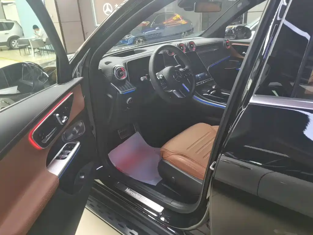Mercedes-Benz GLC 2026 2025 GLC 300 L 4MATIC Luxury 5-seater