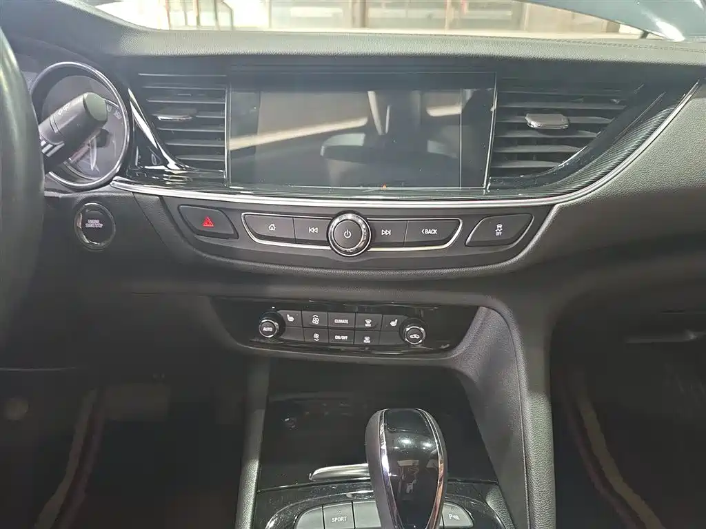 Buick Regal 2019 20T Elite China VI фото 9