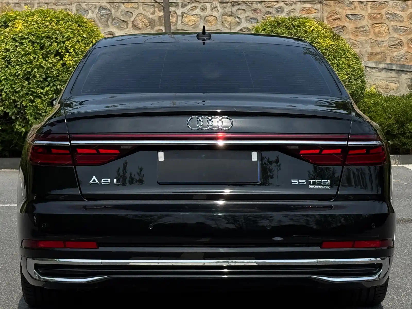 Фото 5 - Audi A8