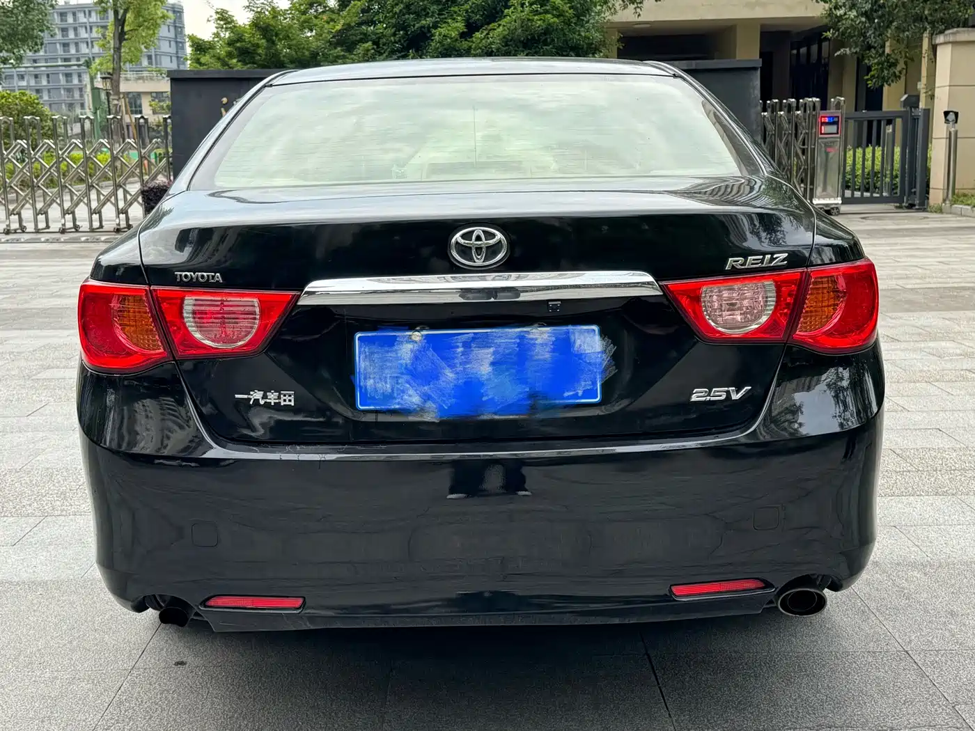 صورة 6 - Toyota Reiz