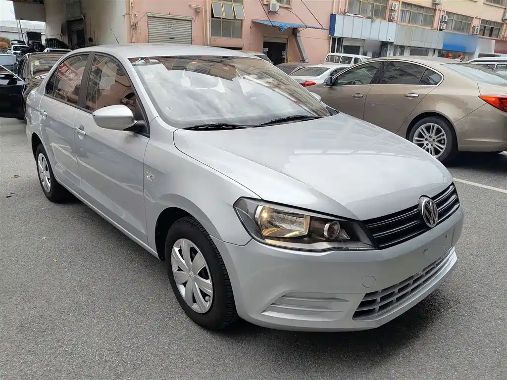 Volkswagen Jetta 2013 1.6L Automatic Fashion фото 22
