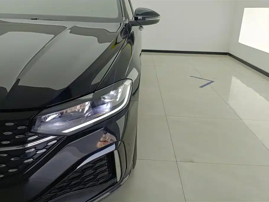 Volkswagen Lavida 2024 Model 300TSI DSG Starlight Full Comfort Edition фото 5