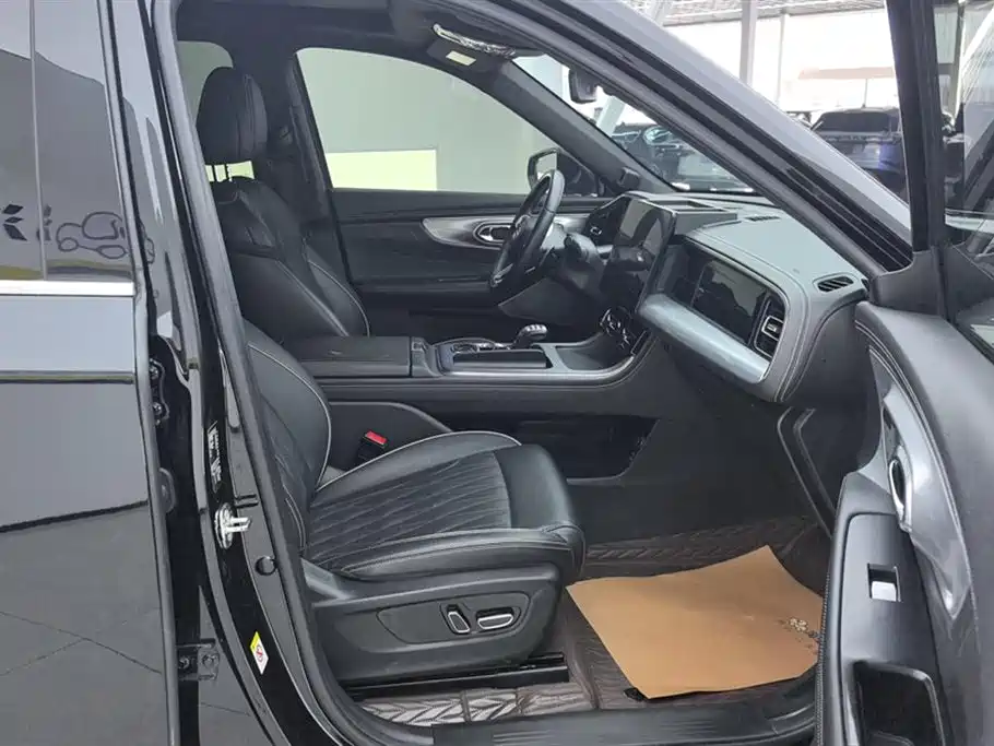 GAC Trumpchi Trumpchi GS8 2022 Pilot Series 2.0TGDI 4WD Luxury Smart Connect Edition (7-Seater) фото 8
