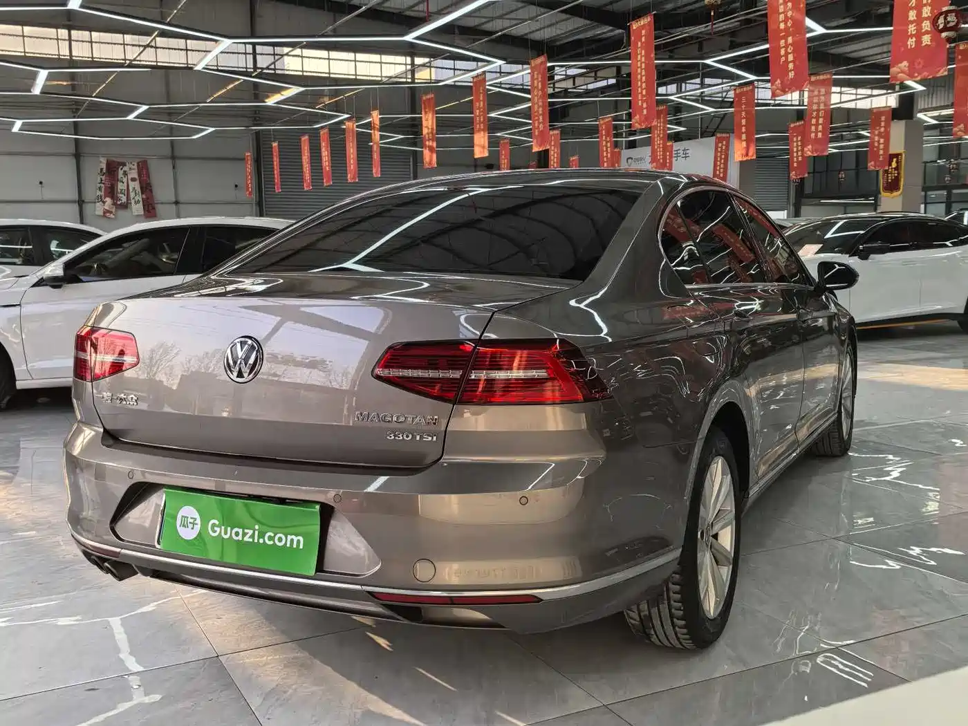 Volkswagen Magotan 2018 330TSI DSG Leading фото 5