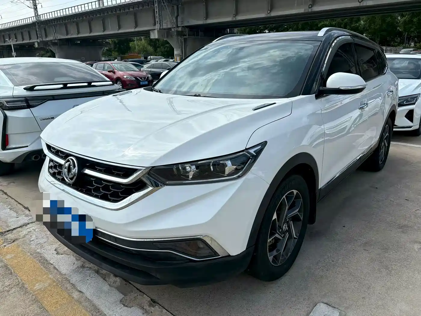 Dongfeng Aeolus Dongfeng Fengshen AX7 2019 2019 1.6T Automatic AI Pioneer (China V)