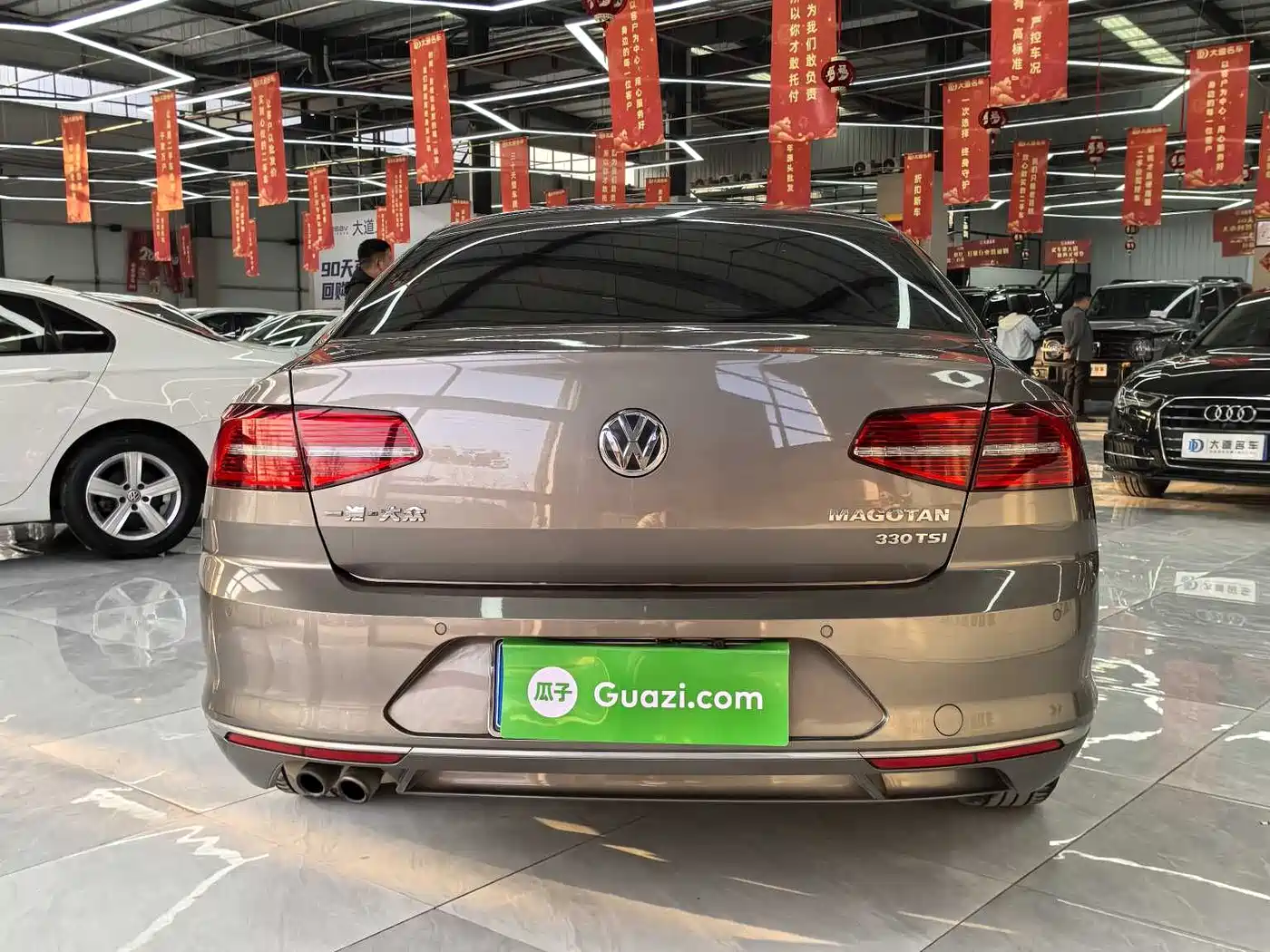 Volkswagen Magotan 2018 330TSI DSG Leading фото 6
