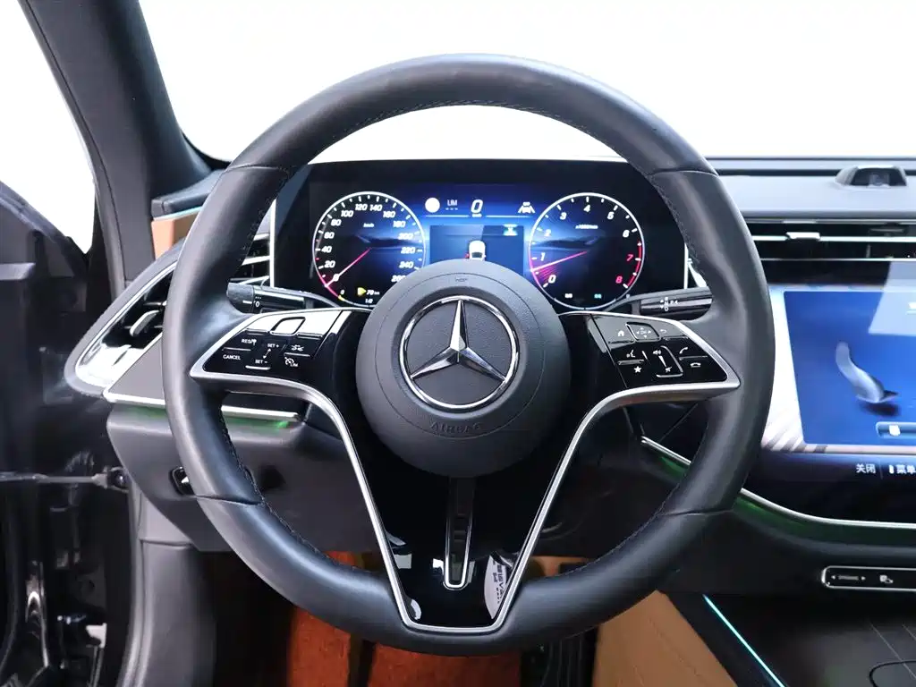 Mercedes-Benz E-Class 2024 Model E 300 L Luxury фото 16
