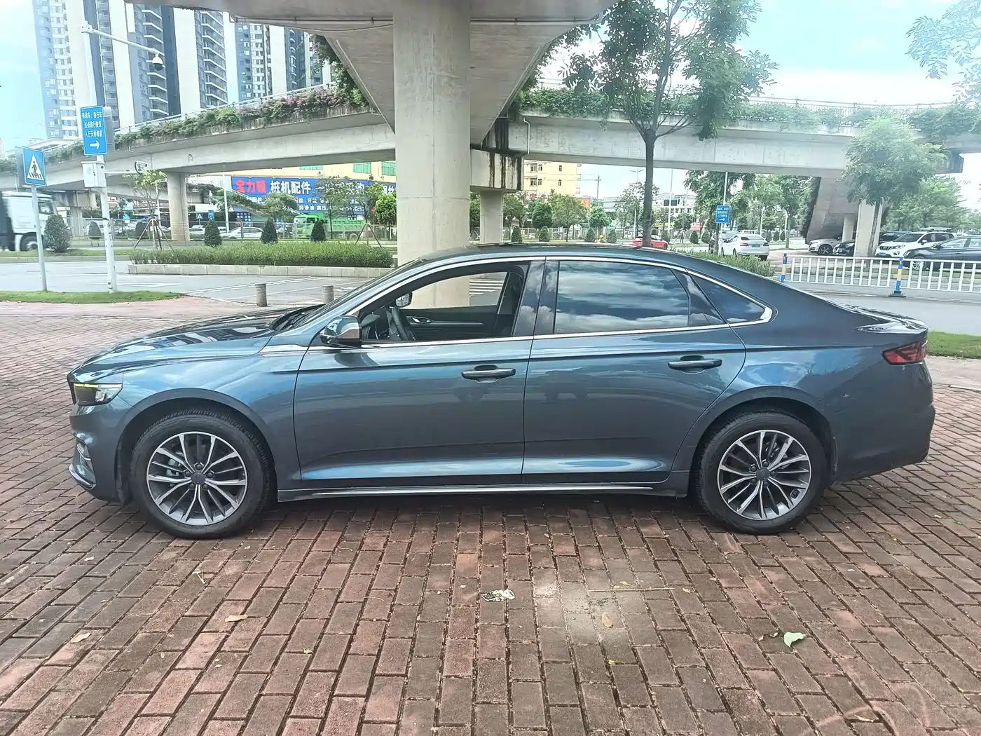 Фото 2 - Geely Xing Rui