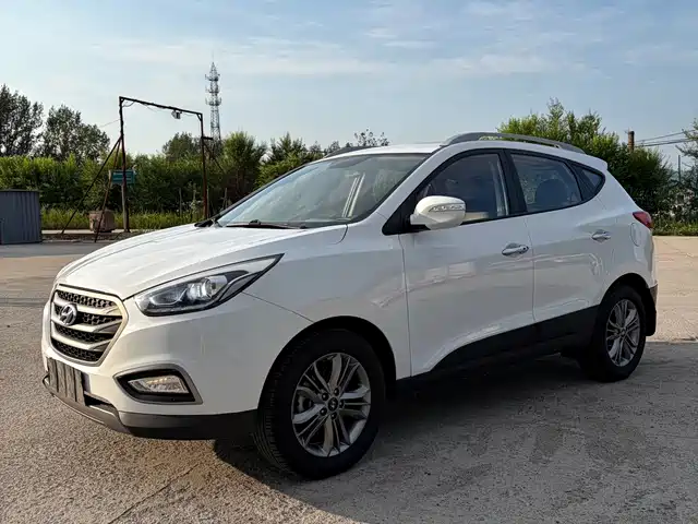  Hyundai Beijing Hyundai ix35 2013 2.0L Automatic 2WD Smart GLS China V