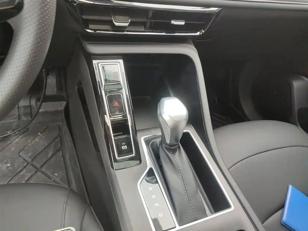 ROEWE I5