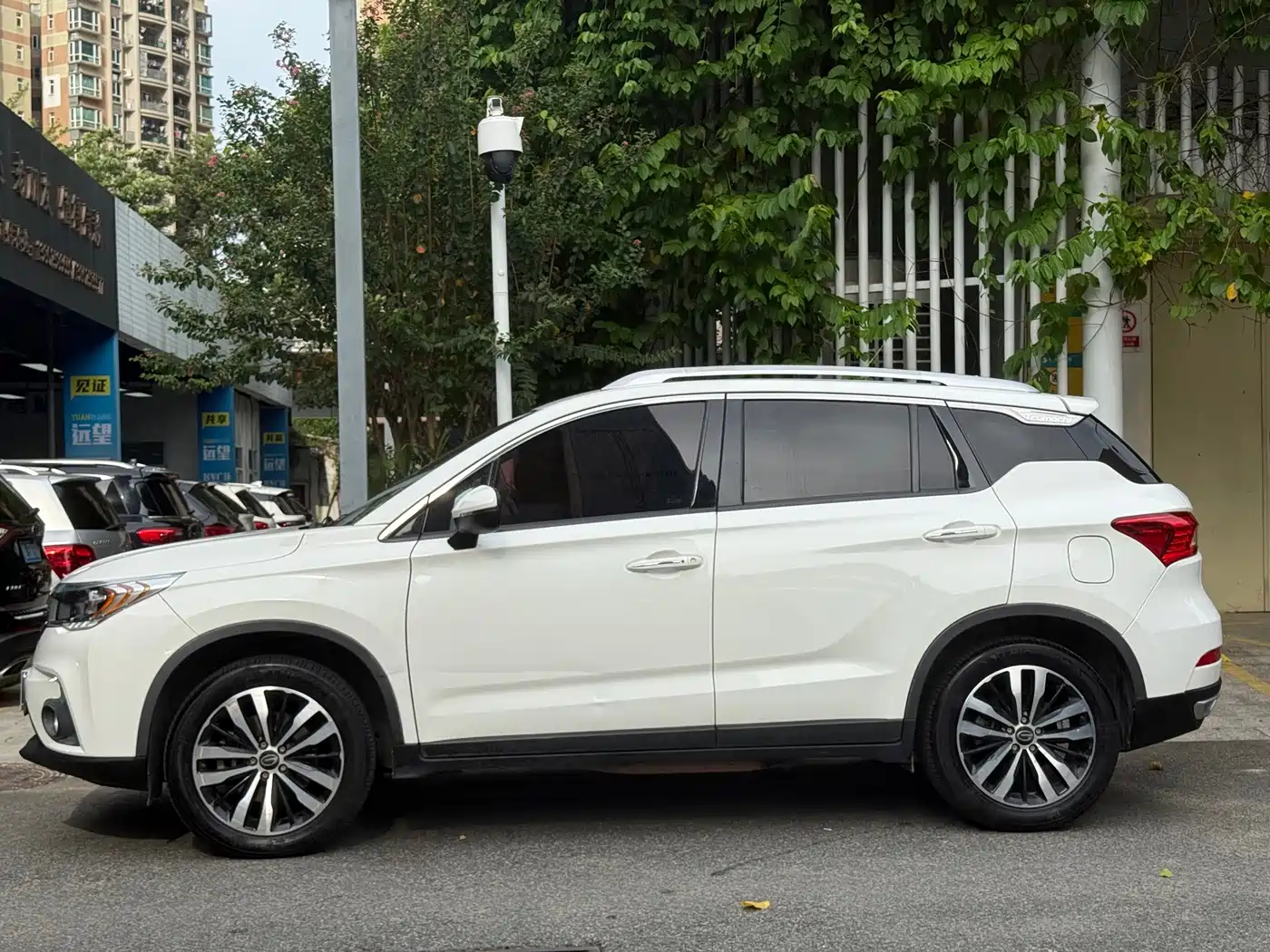 GAC Trumpchi Trumpchi GS4 New Energy 2017 2017 1.5L PHEV Premium Edition